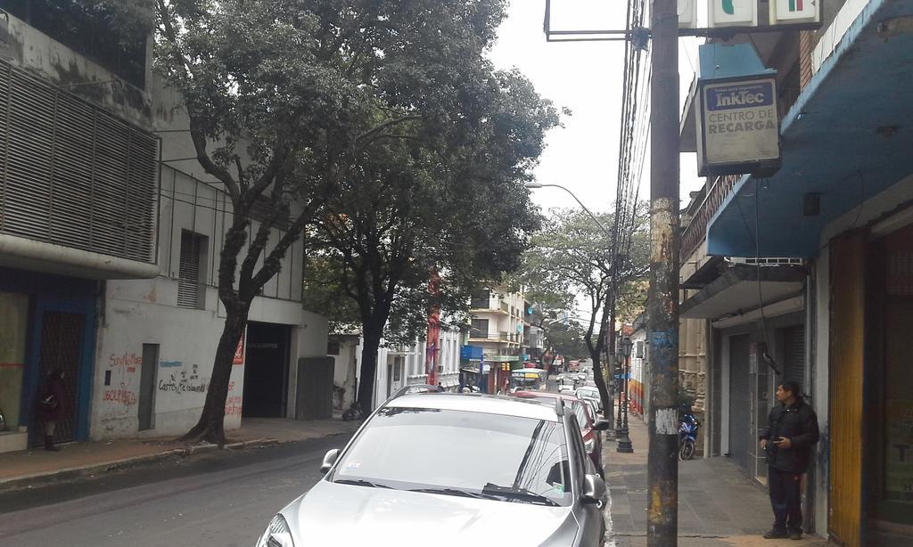 Estudio En El Centro De Asunción Exteriér fotografie